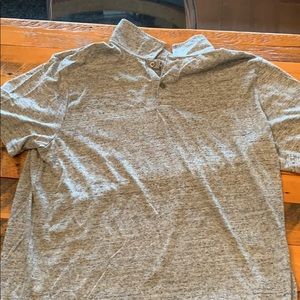 Men’s old navy shirt